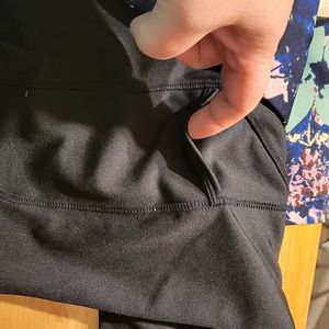 POPFIT leggings.  Size 2x, they have pockets!!